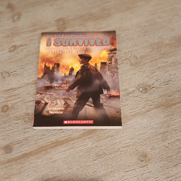 "I Survived" Bundle Of 5 Books - Picture 4 of 8